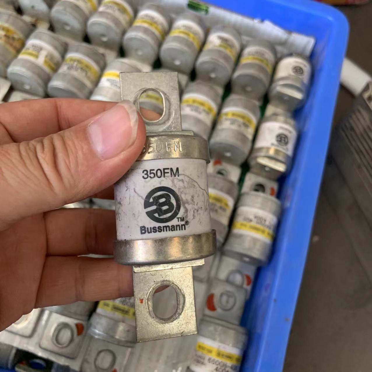 BUSSMANN 350FM FUSE USED and tested