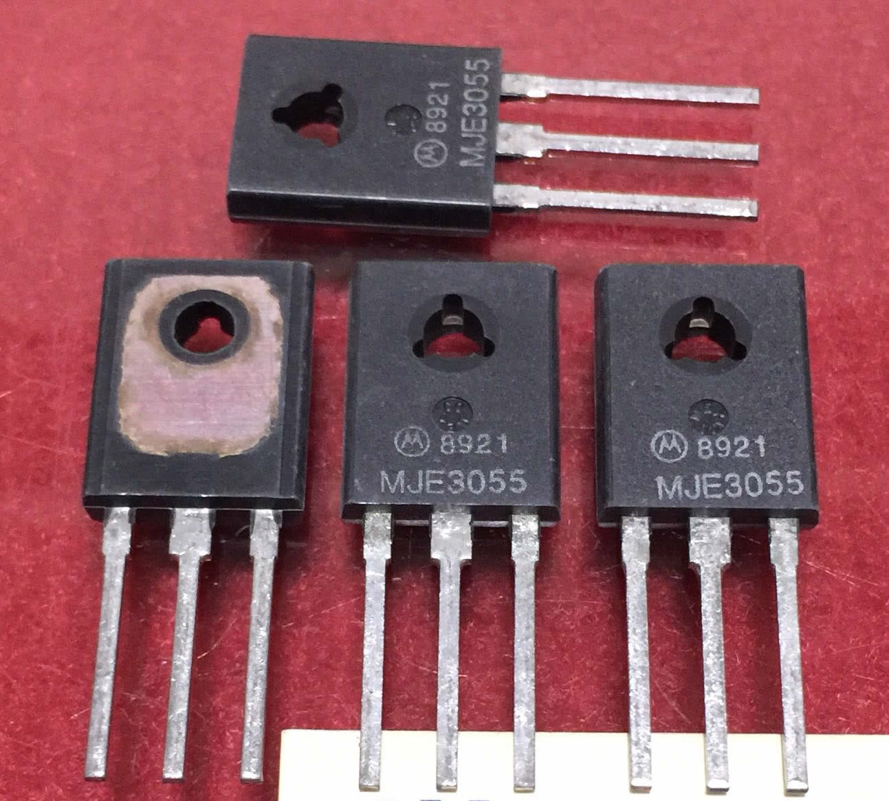 MJE3055 MOTOROLA 5PCS/LOT MJE3055 MOTOROLA 5PCS/LOT