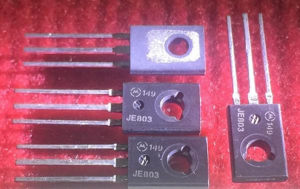 MJE803 JE803 Motorola TO-126 5PCS/LOT MJE803 JE803 Motorola TO-126 5PCS/LOT