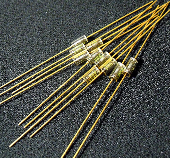 VISHAY RNR55C 14.7K 0.25W 3.7x8 Gold lead HIFI resistor