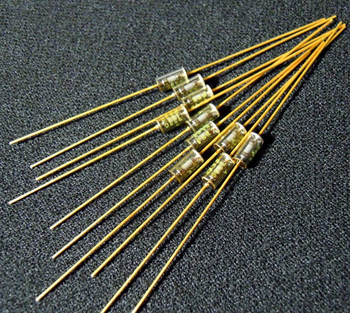 VISHAY RNR55C 20.5K 0.25W 3.7x8 Gold lead HIFI resistor