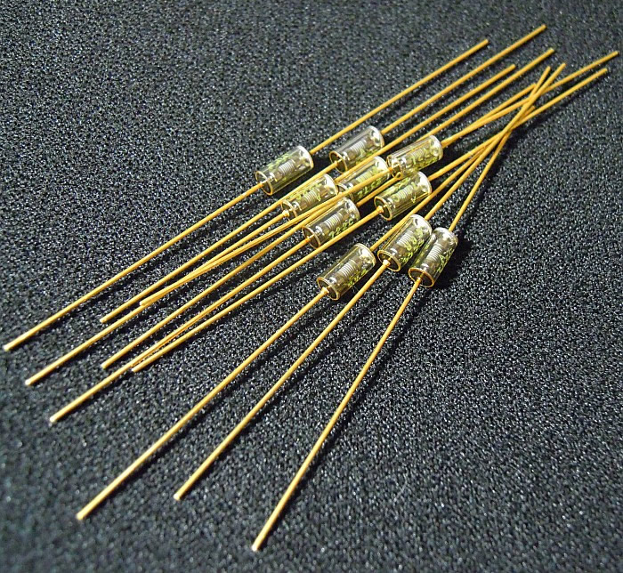VISHAY RNR55C 25.5K 0.25W 3.7x8 Gold lead HIFI resistor