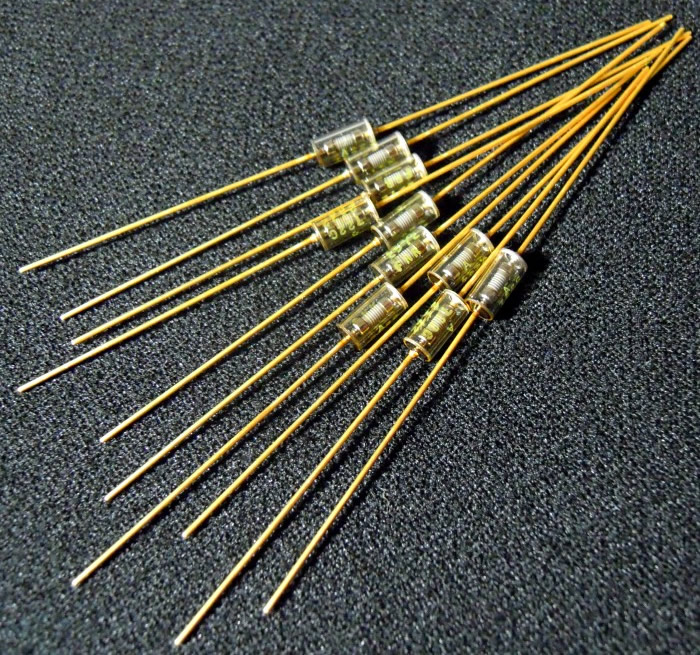 VISHAY RNR55C 26.7K 0.25W 3.7x8 Gold lead HIFI resistor