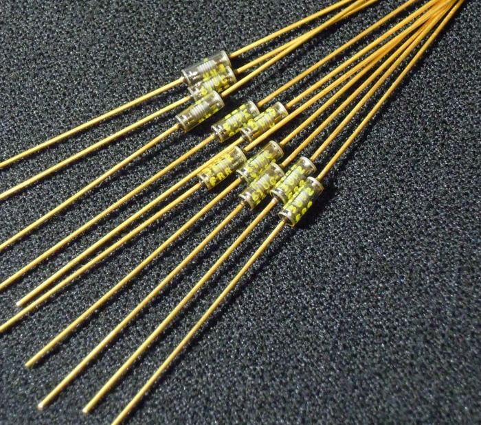 VISHAY RNR55C 294R 0.25W 2.7x7 Gold lead HIFI resistor