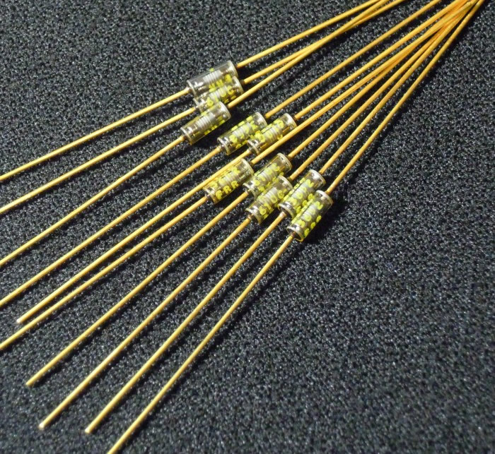 VISHAY RNR55C 475R 0.25W 2.7x7 Gold lead HIFI resistor