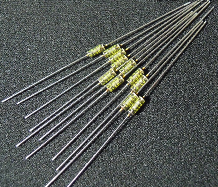 VISHAY RNR55C 73.2K 0.25W 2.7x7 Gold Tin lead HIFI resistor