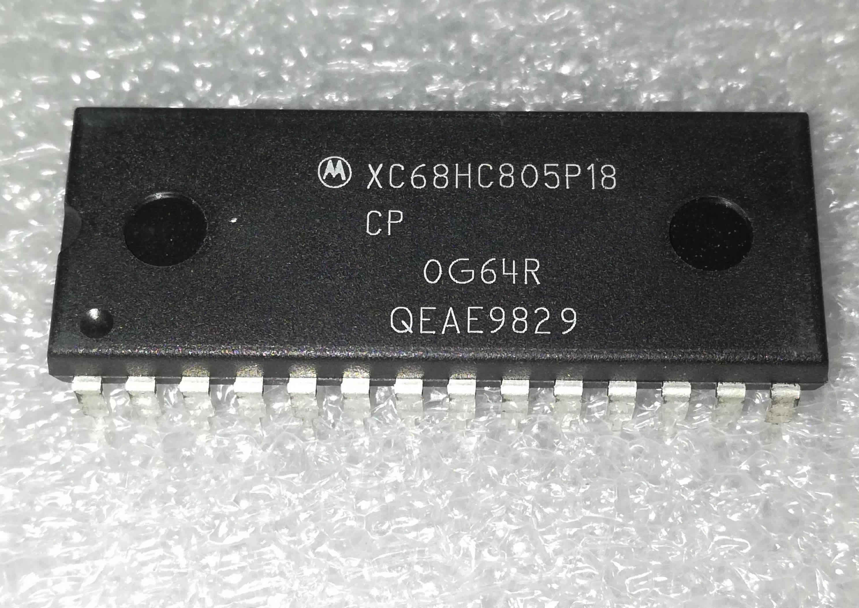 XC68HC805P18CP dip-28