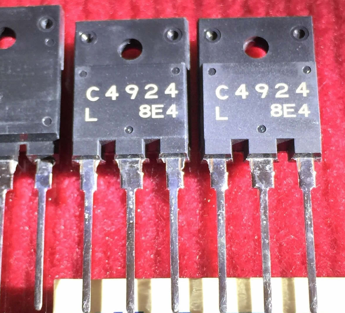 2sc4924-c4924-to-3p-www-iccfl