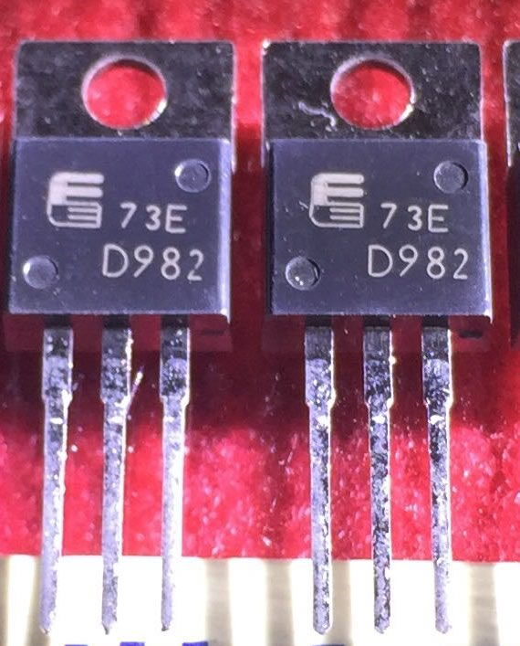 2SD982 D982 TO-220 5PCS/LOT