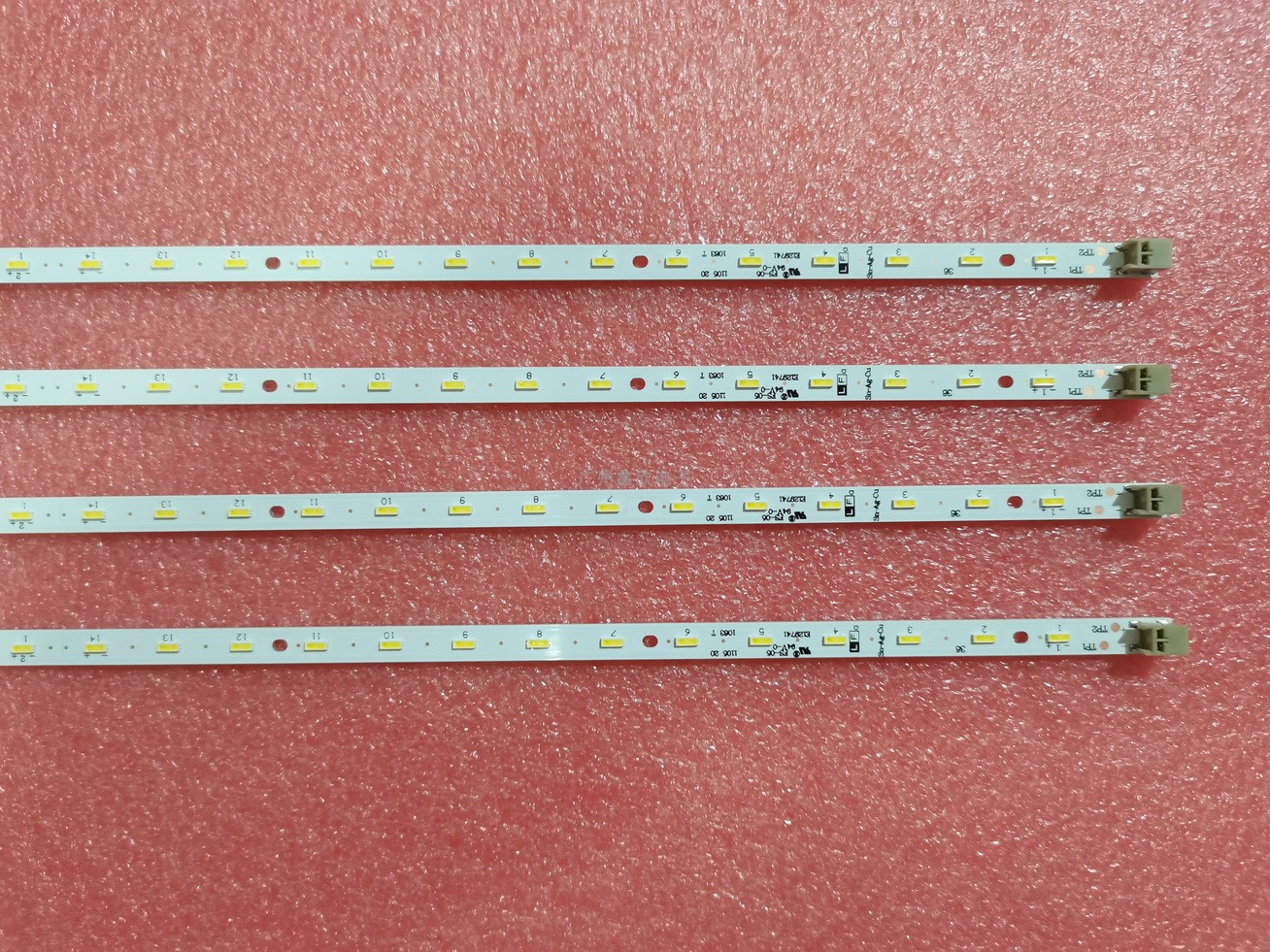 32PFL6606H/60 32HFL5573D tv led strip 4pcs