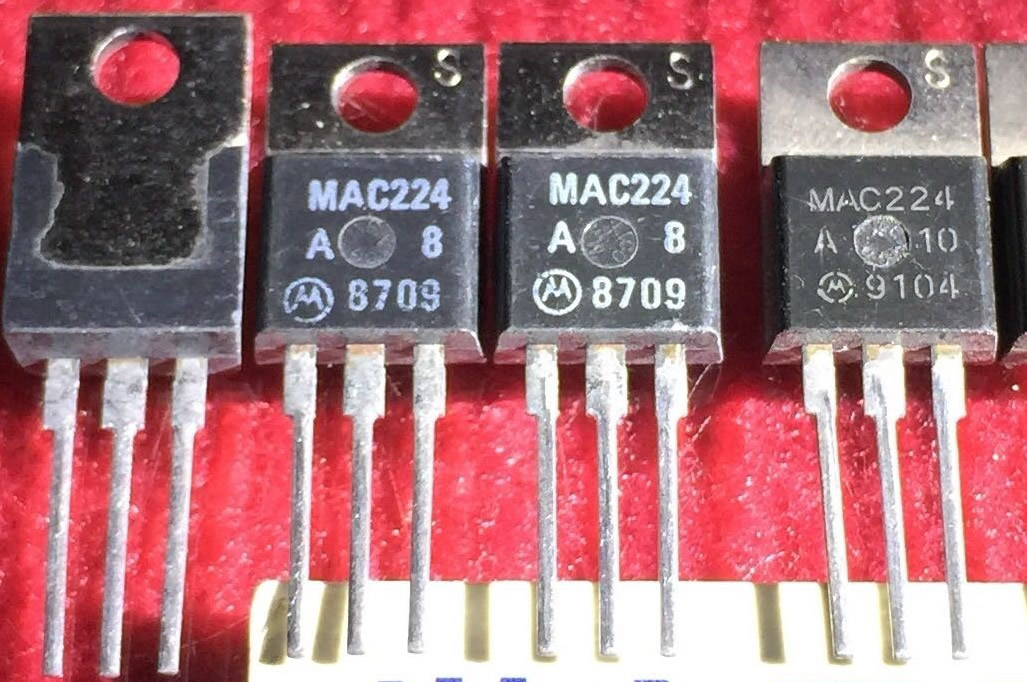 MAC224 MAC224A8 MAC224A10 TO-220 5pcs/lot