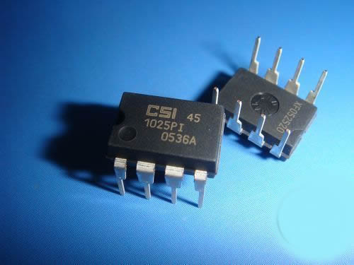 CAT1025PI-45 CAT1025PI 1025PI DIP 5pcs/lot