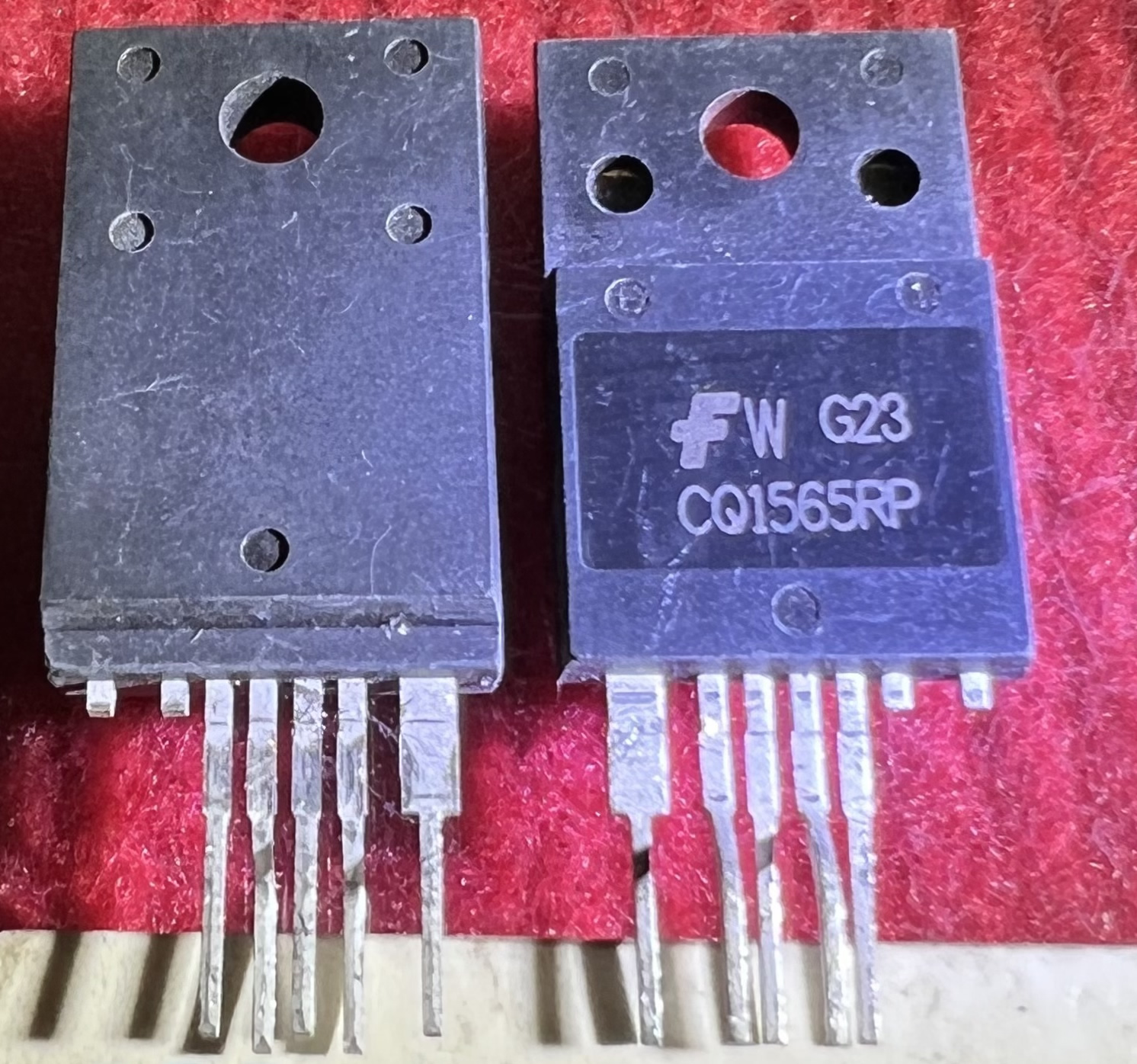 CQ1565RP TO-247F 5pcs/lot