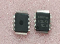 CXD9876R