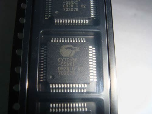 CY7C136-55NXI CY7C136 QFP5pcs/lot
