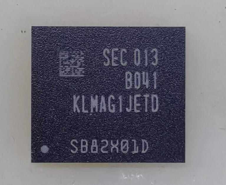 KLMAG1JETD 16G New original