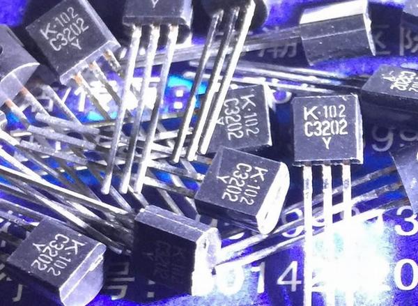 KTC3202 2SC3202 C3202 TO-92 5PCS/LOT