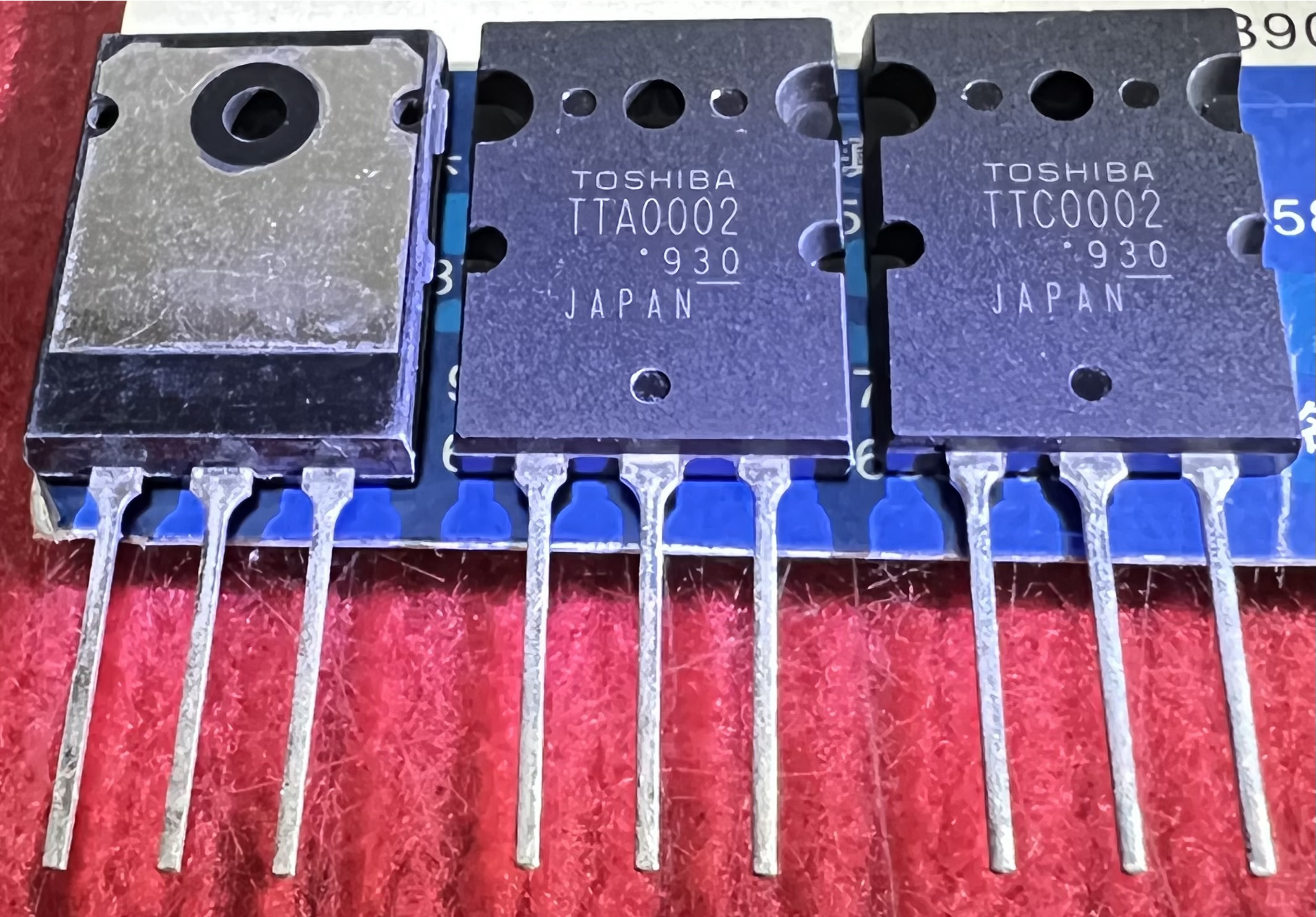 TTA0002 TTC0002 toshiba original pair new