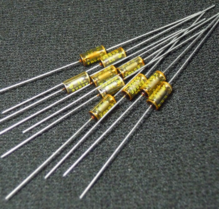 VISHAY RNR55C 2.67K 0.25W 3.7x8 Tin lead HIFI resistor