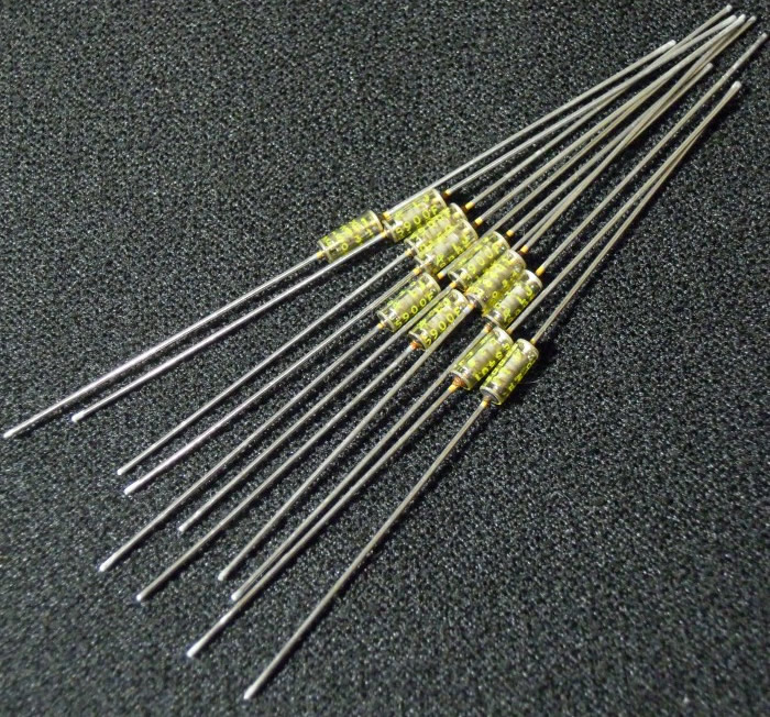 VISHAY RNR55C 806R 0.25W 2.7x7 Gold Tin lead HIFI resistor