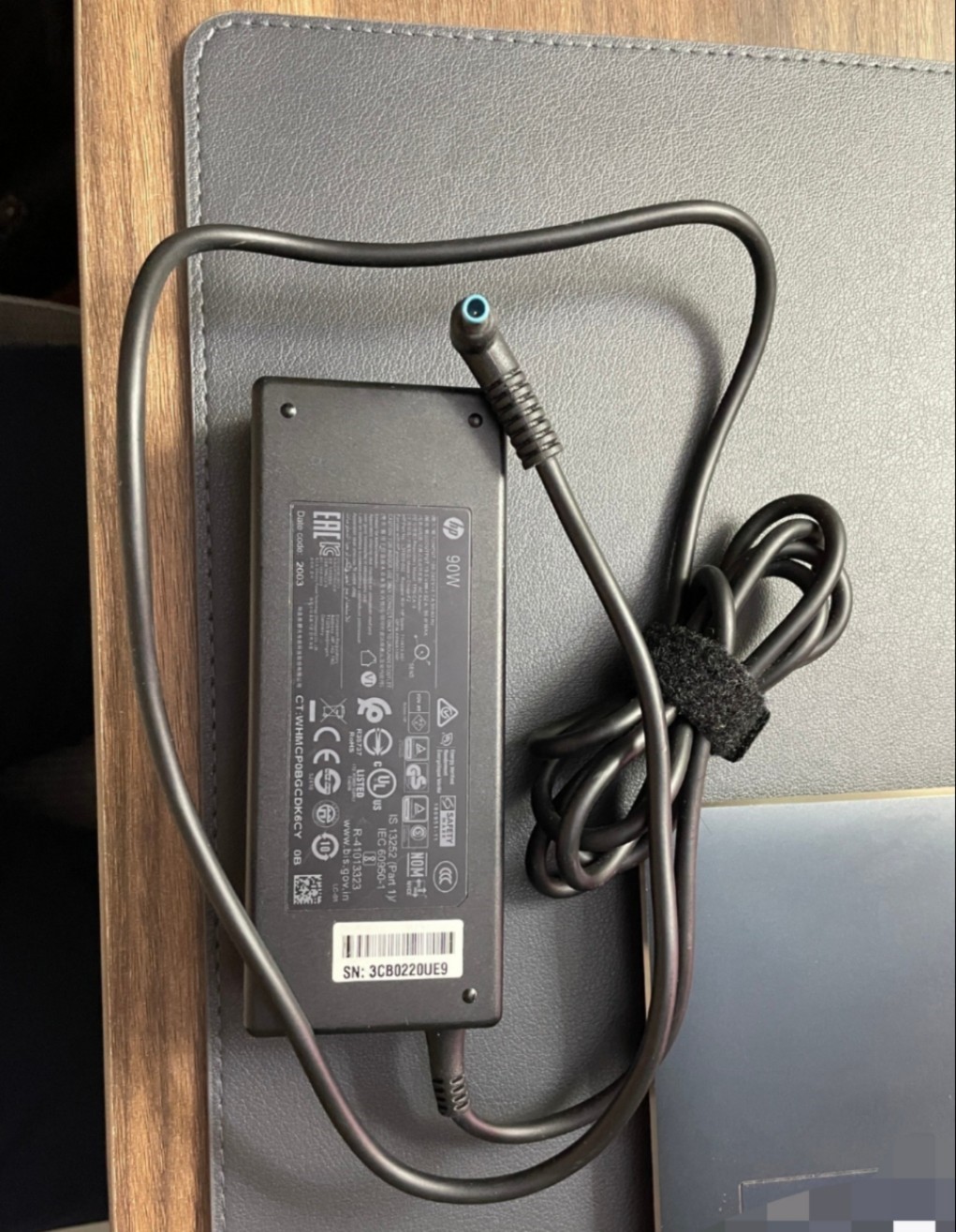 HP 90W notebook power supply 4.5*3.0mm small blue port with needle TPN-CA18