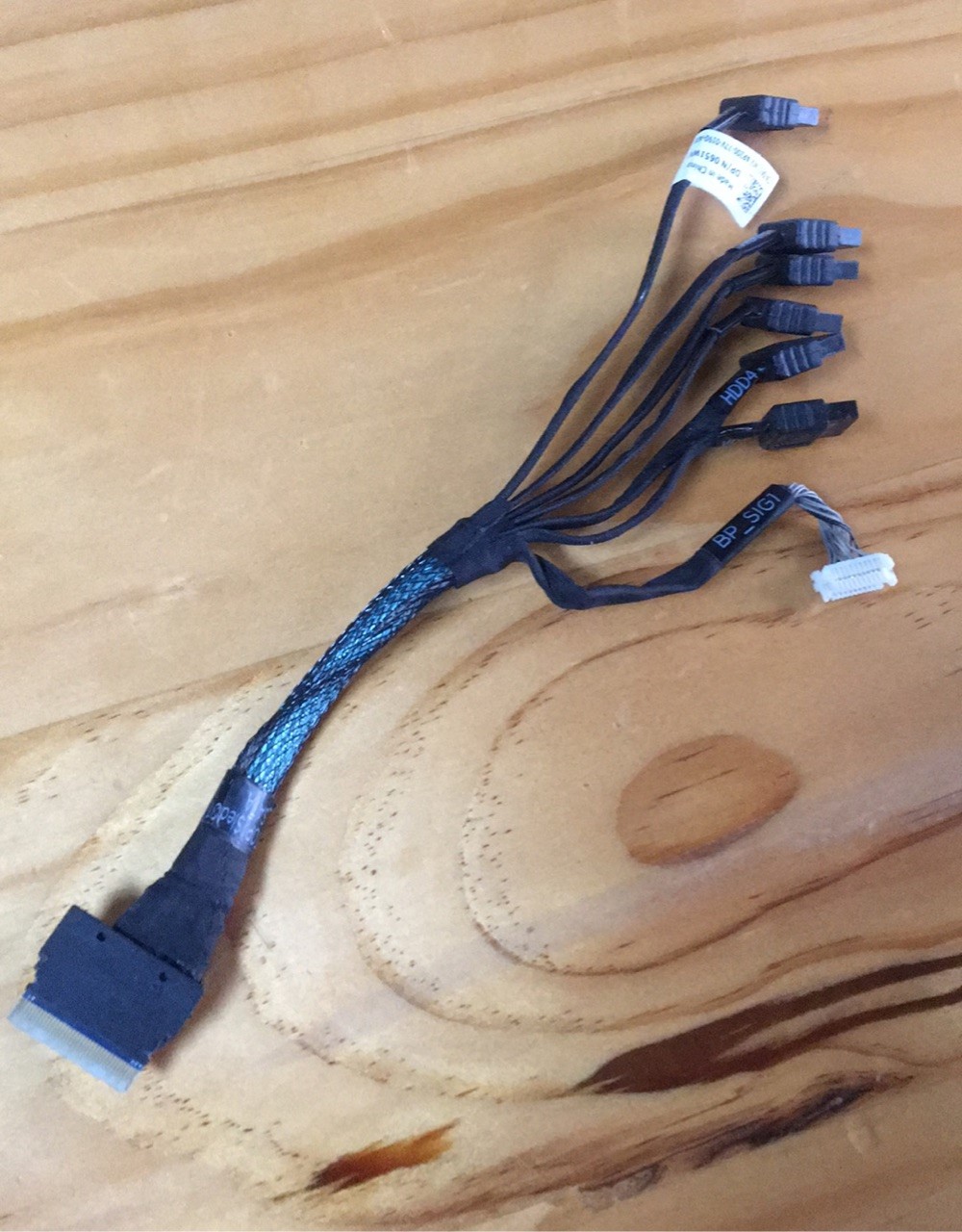 DELL 651WV C6420 SLED 1 TOP SATA TO X6 SATA cable