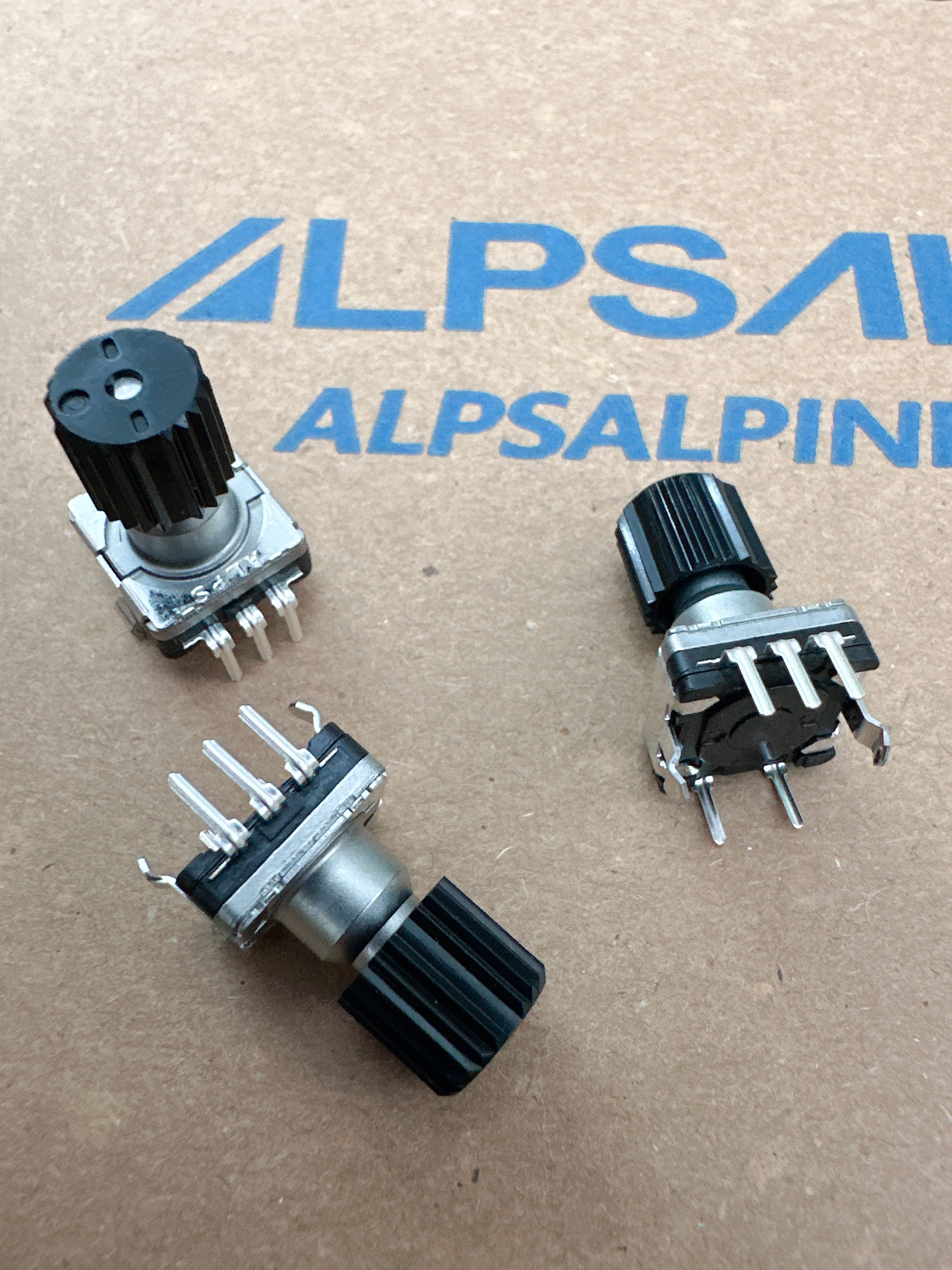 FlyAudio Navigation Yishen 15 Focus ALPS Volume Rotary Encoder with Key Switch 5 Pin 30 Positioning